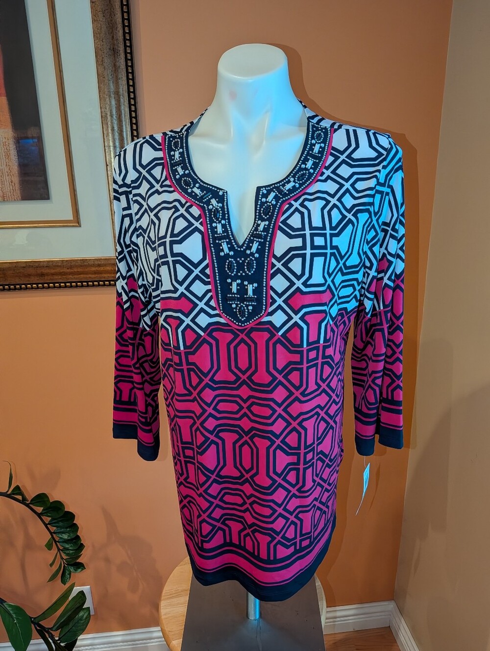 NEW JM Collection Geometric Print Notch-Neck Women’s Top in Pink and Navy Size L